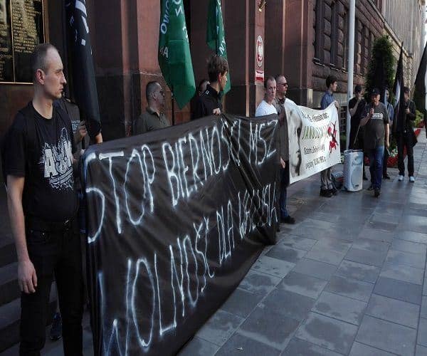 Wolność dla Janusza Walusia — demonstracja pod Ministerstwem Spraw Zagranicznych