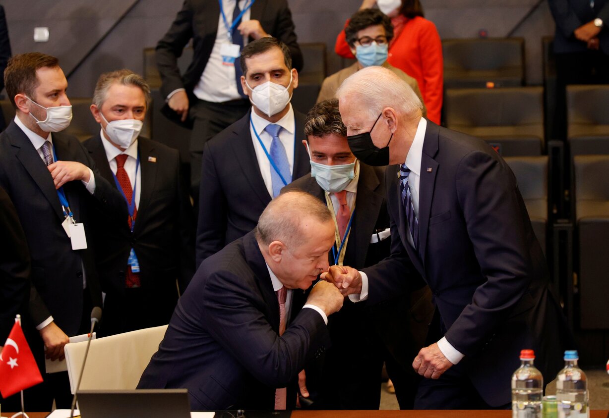 Pierwsze spotkanie Erdogana z Bidenem
