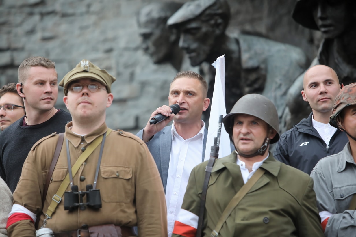 Skandaliczne zachowanie lewicowych aktywistów podczas Marszu Powstania Warszawskiego