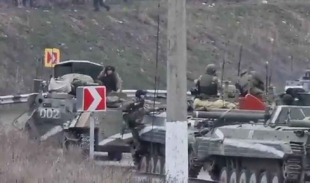 Rosyjskie czołgi pod Chersoniem