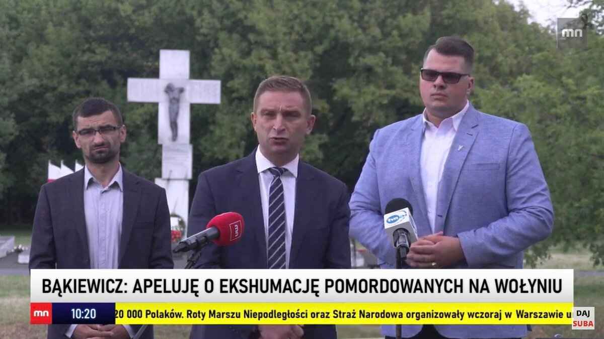 Robert Bąkiewicz zaapelował do prezydenta Dudy w sprawie ekshumacji ofiar rzezi wołyńskiej