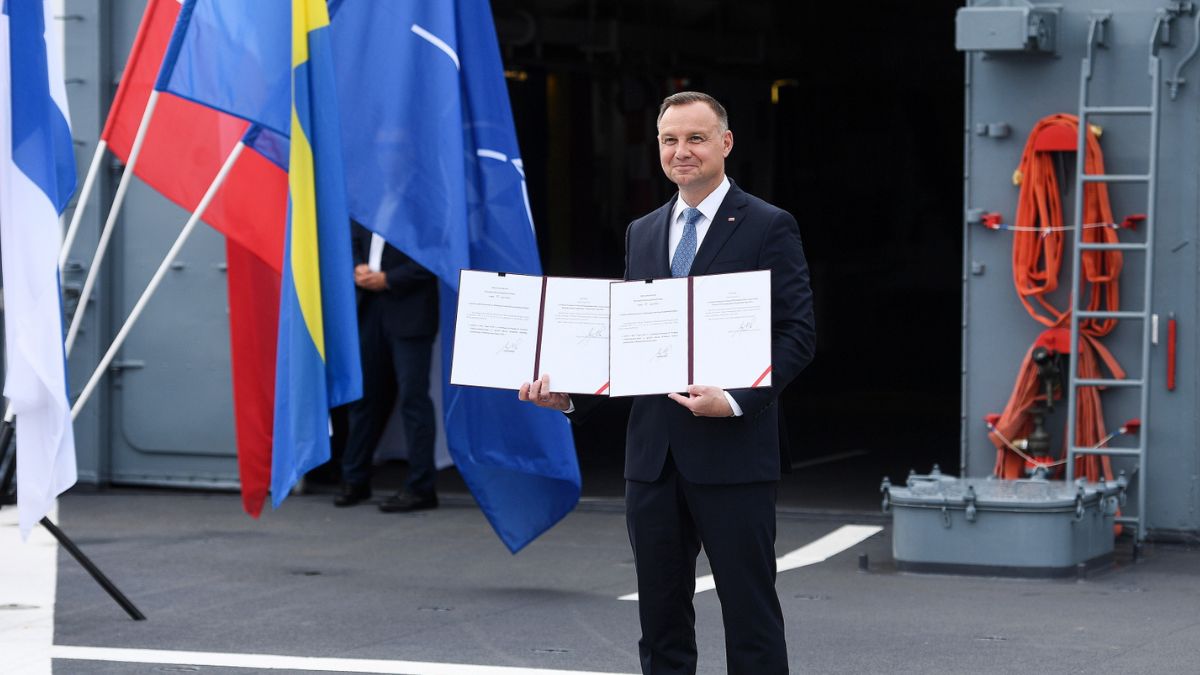 Prezydent Duda podpisał ratyfikację do NATO dla Szwecji i Finlandii