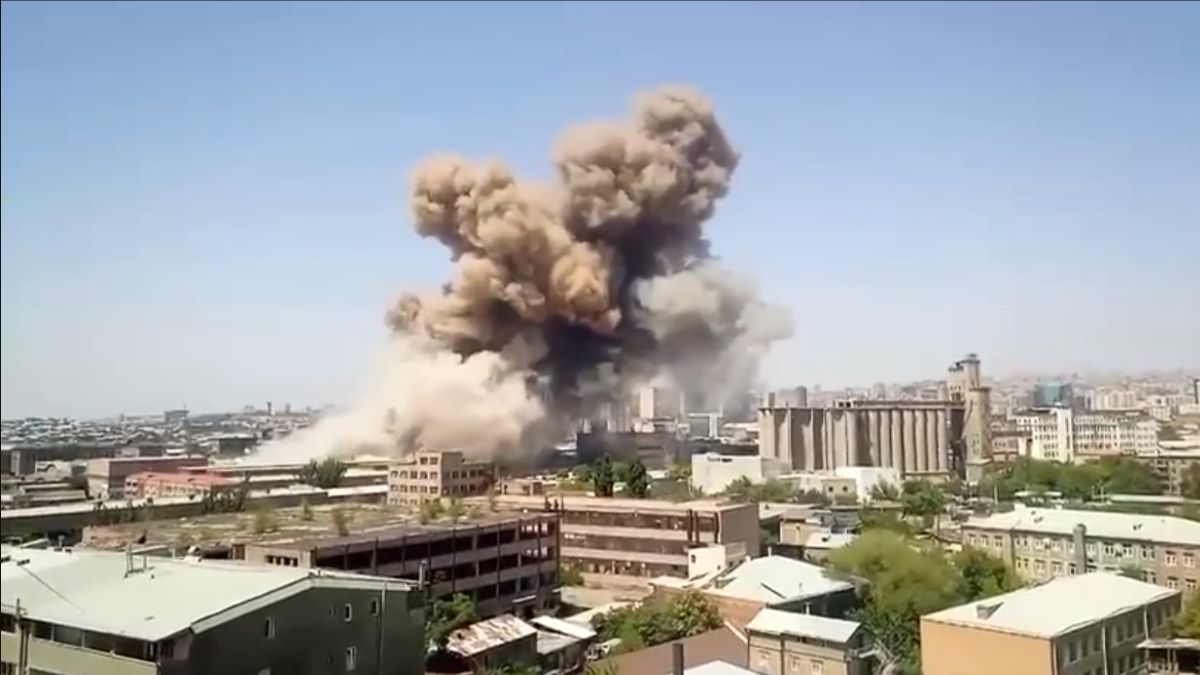Eksplozja w centrum handlowym w Erywaniu