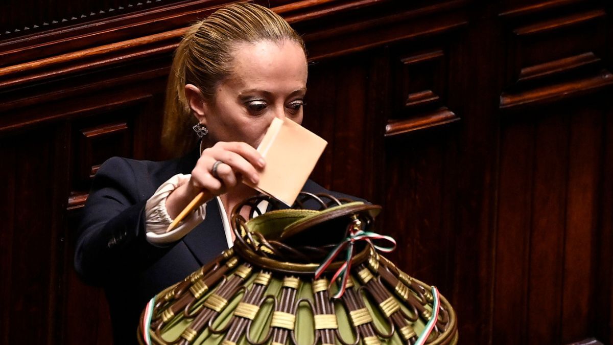 Pierwsze obrady włoskiego parlamentu po wyborach